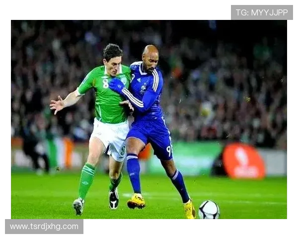 足球比赛中的防守策略与反击时机